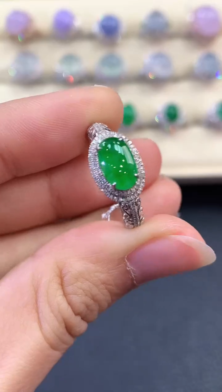 【闪购商品】翡翠戒指18K金镶嵌 B48        