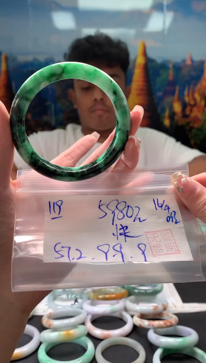 翡翠手镯未镶嵌翡翠手镯 下单联系小耳机#119