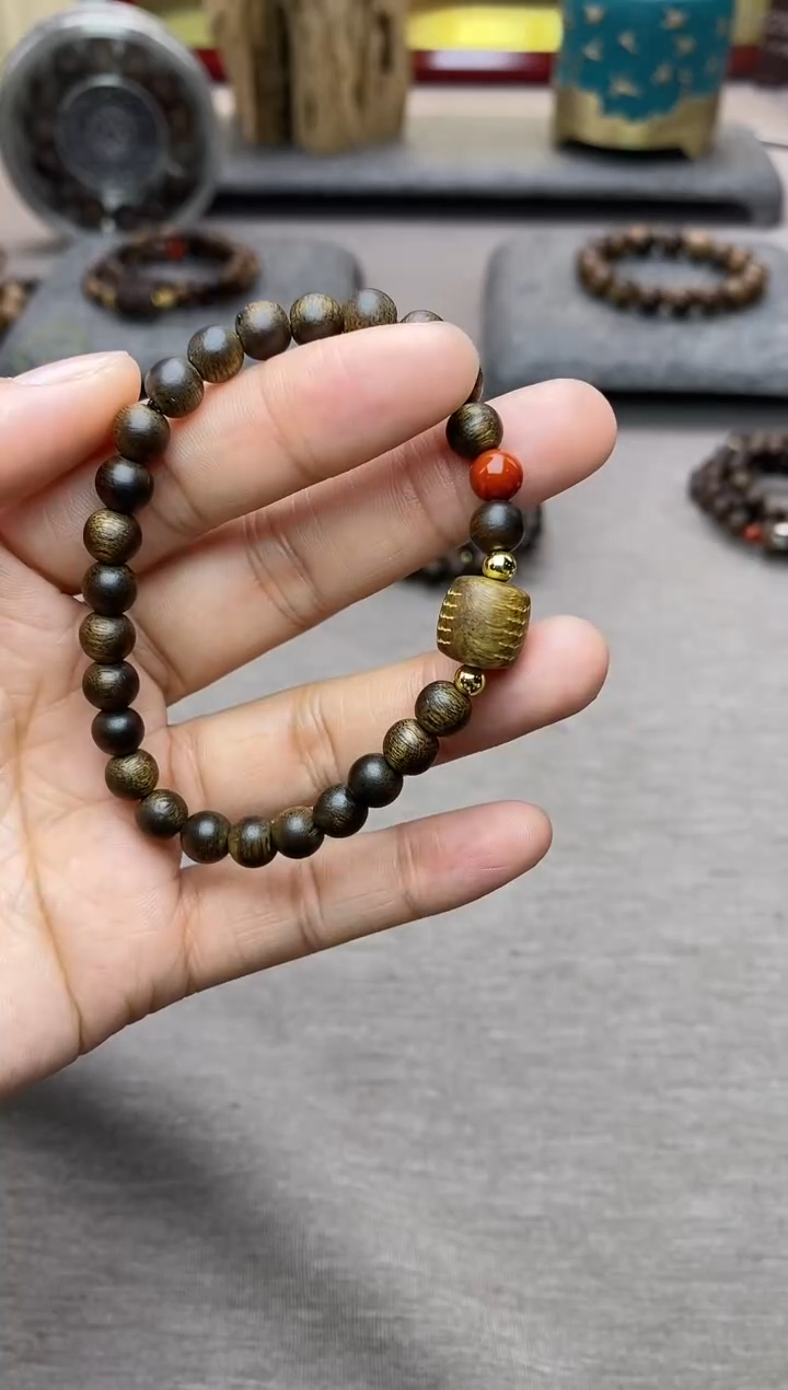 【闪购商品】沉香手串富森红土0.6+五条+配饰沉水单圈