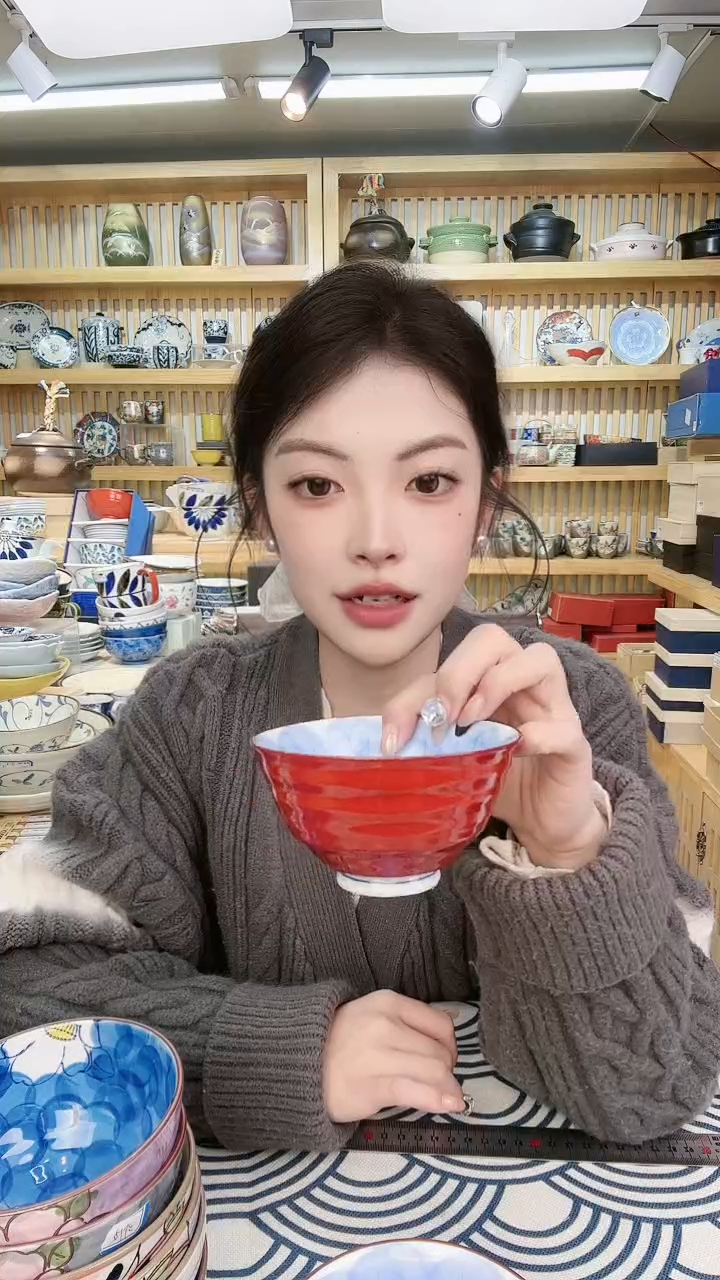 【闪购商品】盘有田烧11cm浮雕兔子一个