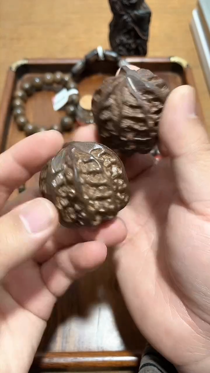 【闪购商品】檀香木精品推荐木雕核桃