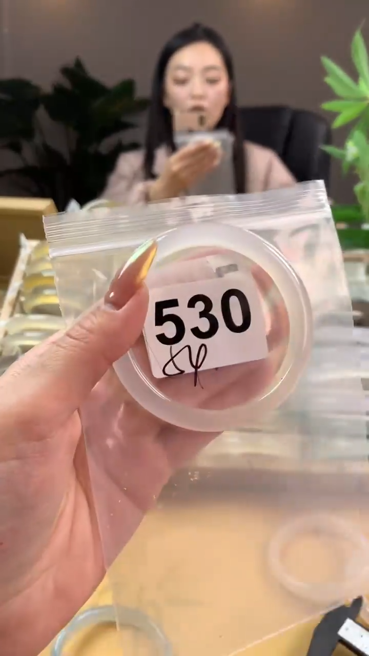 【闪购商品】玛瑙/玉髓手镯未镶嵌530
