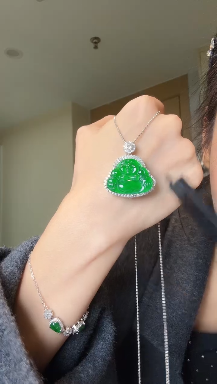 【闪购商品】翡翠吊坠(不含链)银S925镶嵌天然翡翠吊坠