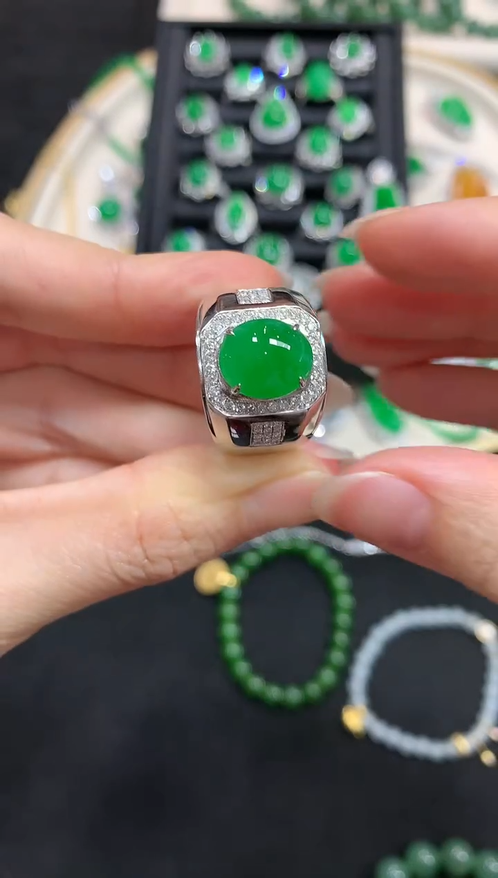 【闪购商品】翡翠戒指18K金镶嵌A59|39800