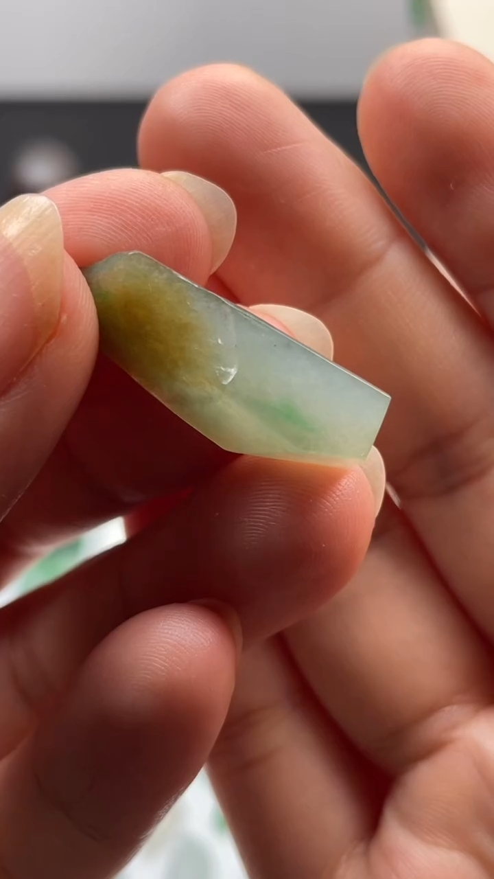 吊坠(不含链)未镶嵌翡翠缅甸天然翡翠，不包工