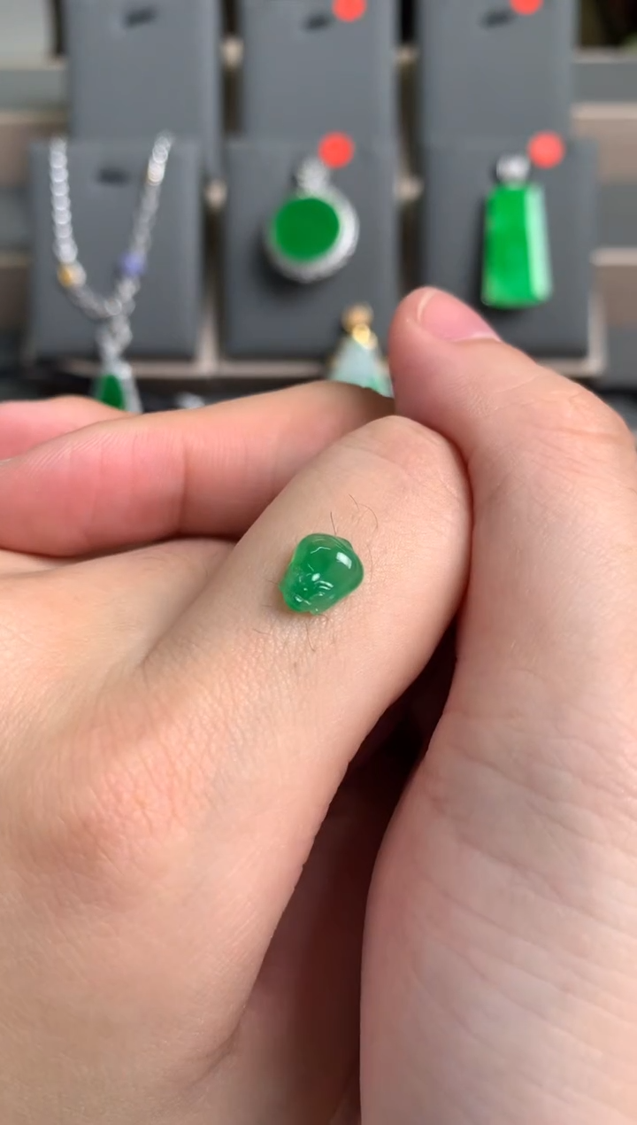 未镶嵌定制翡翠裸玉