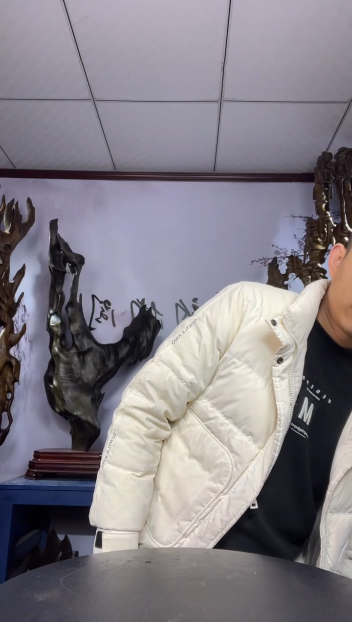 金丝楠木雕款凉****心金丝楠木工艺品摆件