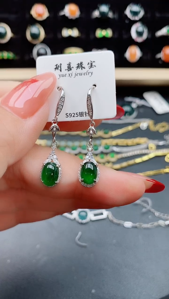 【闪购商品】翡翠耳饰银S925镶嵌12121