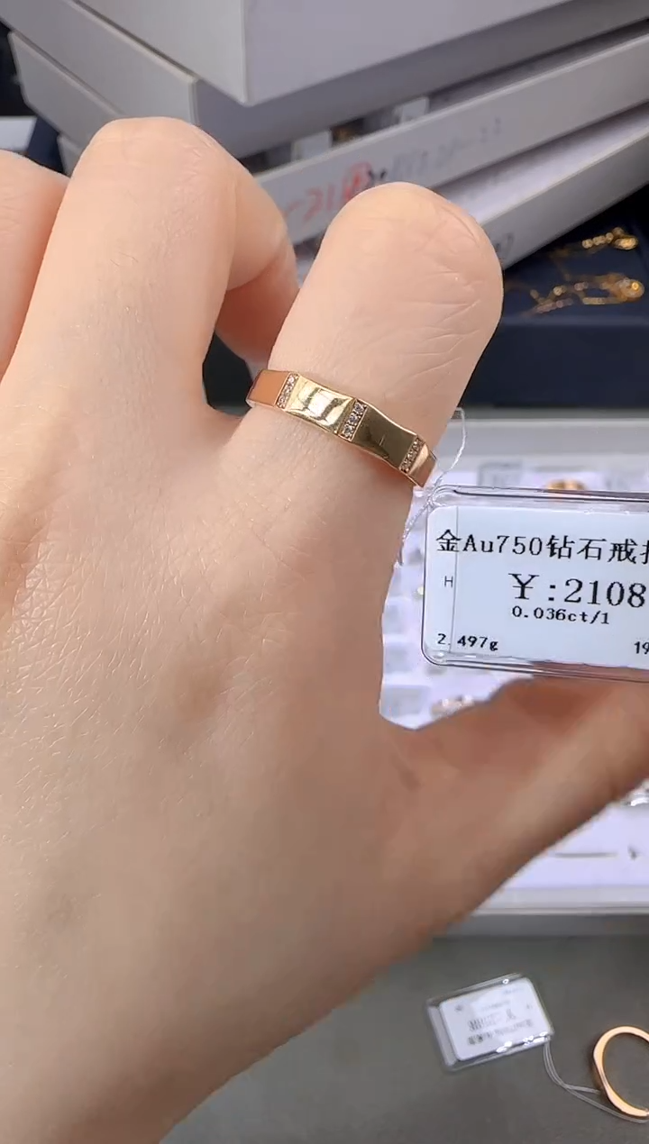 【闪购商品】钻石戒指/指环18K金镶嵌189800