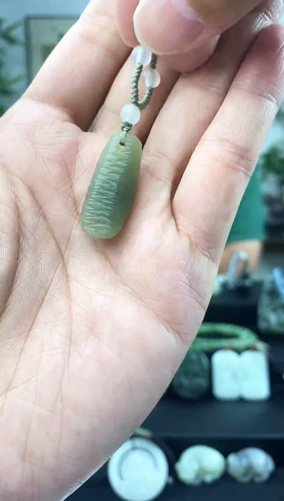 和田玉未镶嵌颈饰1