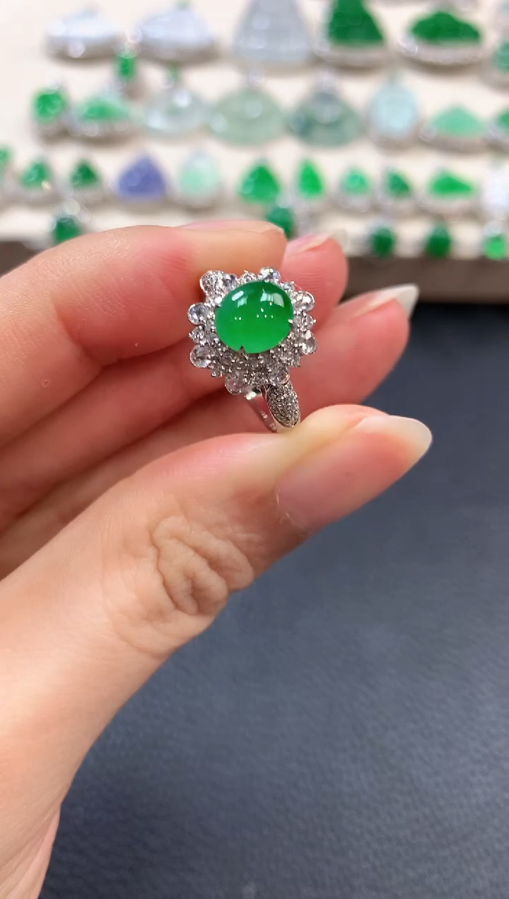 【闪购商品】翡翠戒指18K金镶嵌b87     