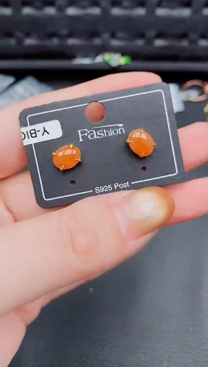 【闪购商品】翡翠耳饰银S925镶嵌天然a货翡翠926