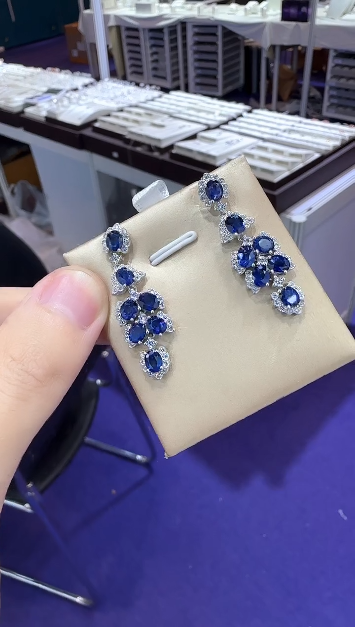 【闪购商品】蓝宝石耳饰银S925镶嵌高级款
