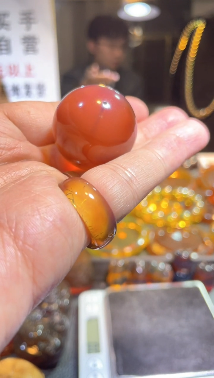 【闪购商品】琥珀裸石未镶嵌棕血 卡30 单珠