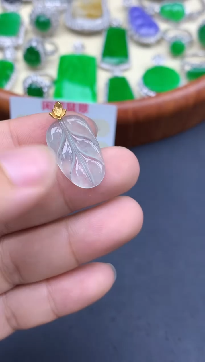 颈饰18K金镶嵌翡翠212-中国好珍宝