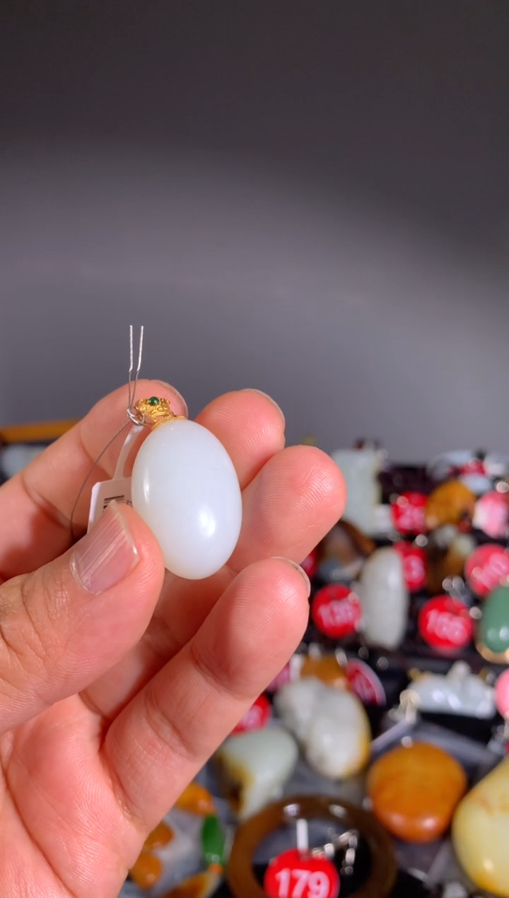 【闪购商品】和田玉未镶嵌挂件其他