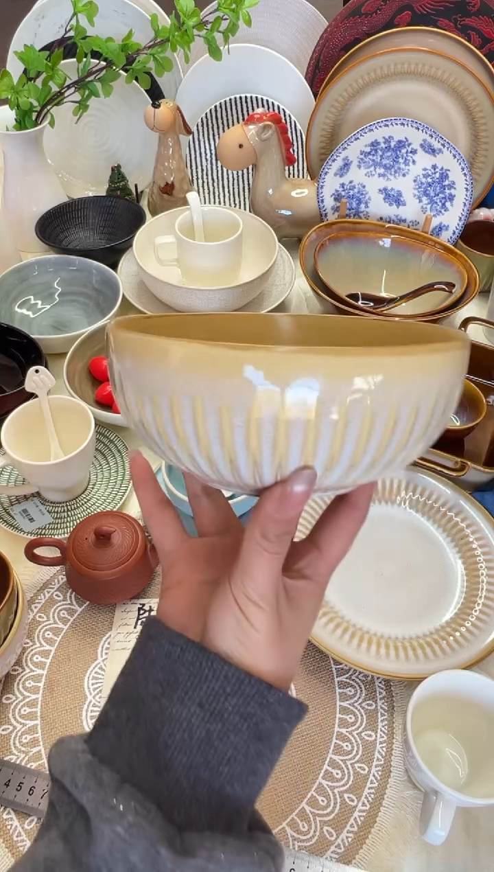 新骨瓷008瑕疵 素彩白 6,25寸 雏菊 面碗