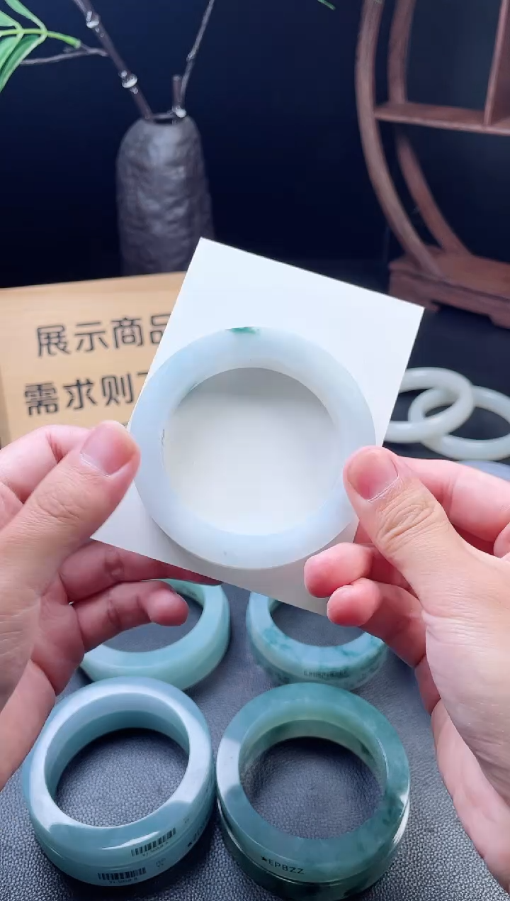 定制翡翠手镯未镶嵌暖定制