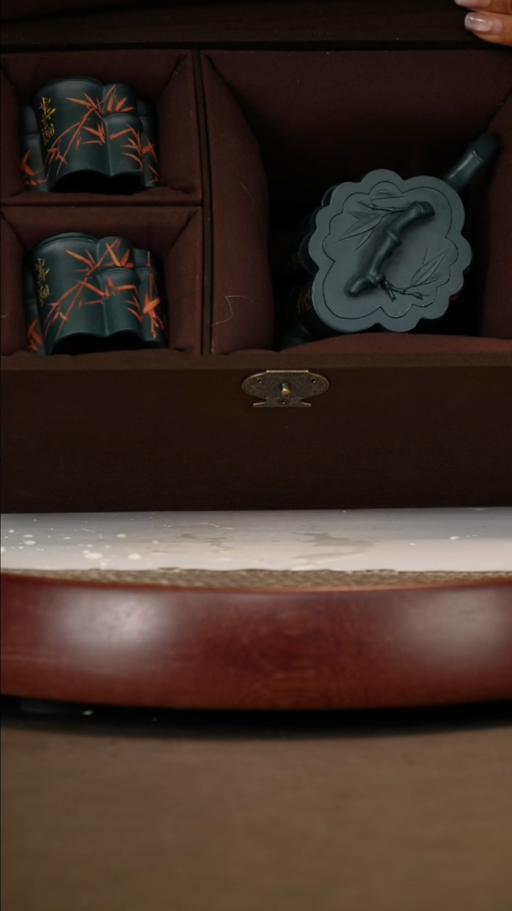 【闪购商品】紫砂茶壶【吴顺华】绿泥竹段套组 260CC