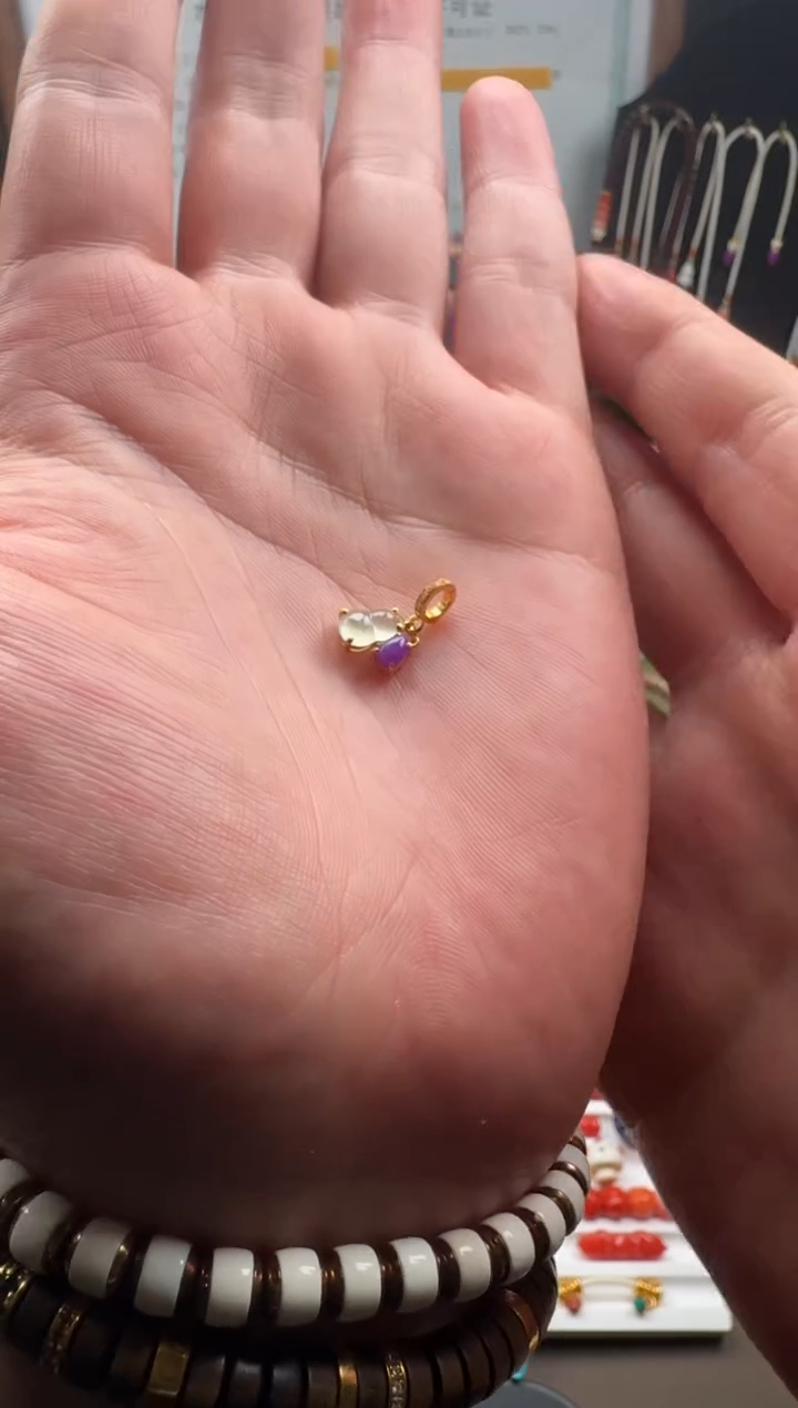 颈饰18K金镶嵌翡翠翡翠侧挂配饰