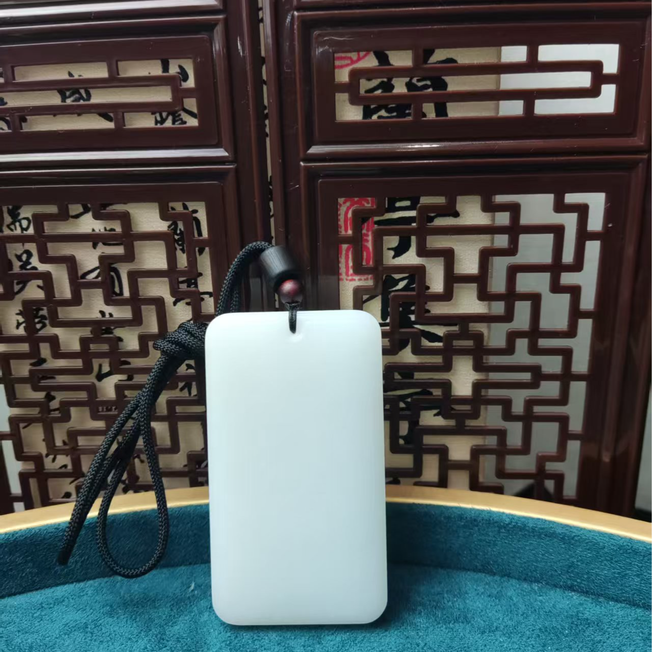 和田玉黑山料无事牌吊坠1