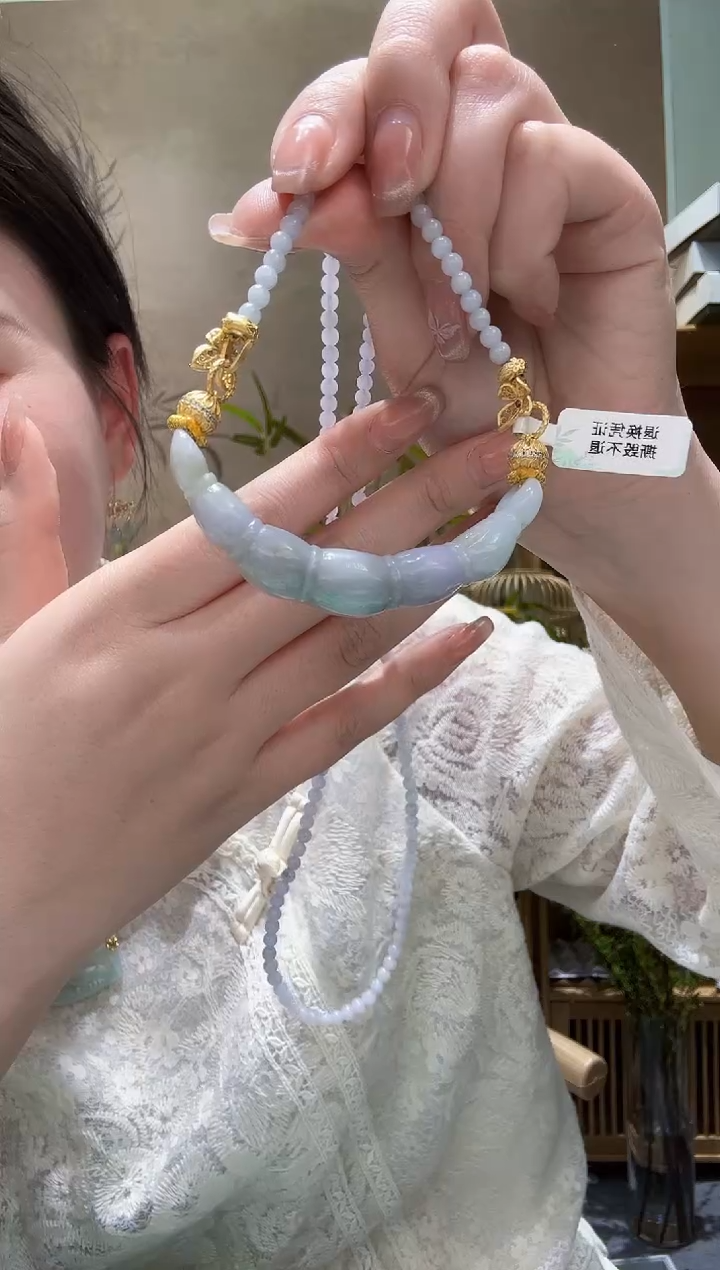 【闪购商品】翡翠未镶嵌颈饰吊坠