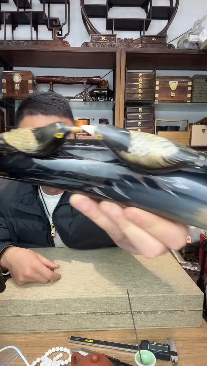 乌木类书架193角雕刻两只鸟摆件