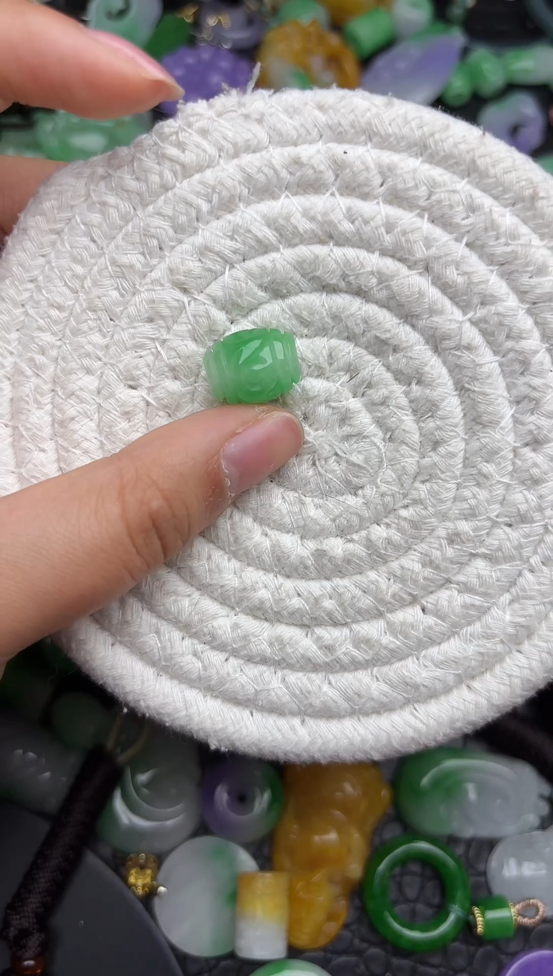 颈饰未镶嵌翡翠缅甸翡翠吊坠
