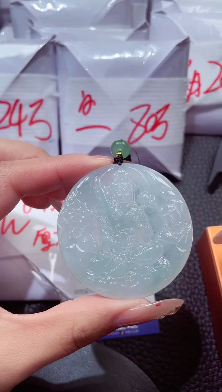 颈饰未镶嵌翡翠512虚空