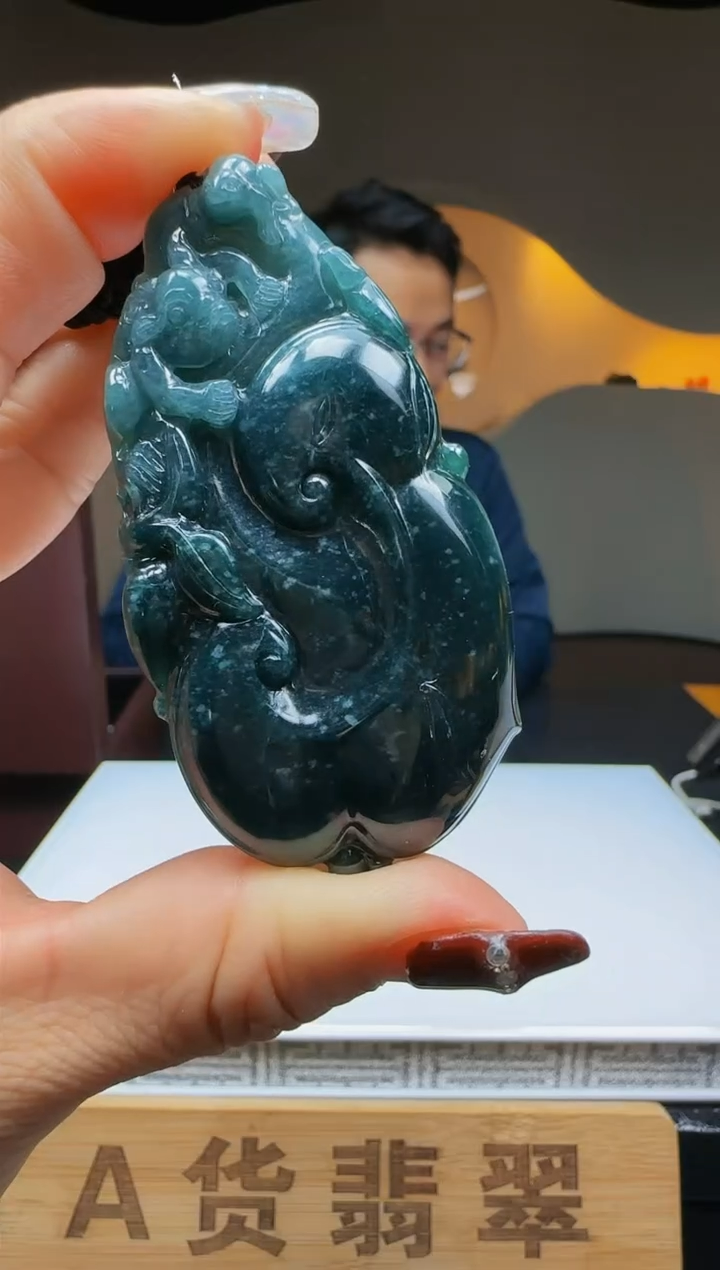 【闪购商品】定制翡翠未镶嵌Q04896翡翠毛货