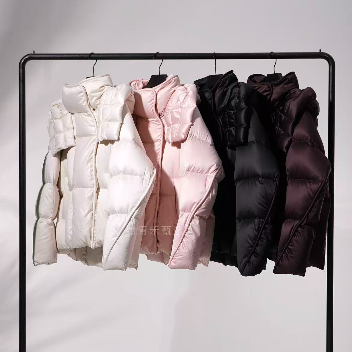 2025高端款95白鹅绒保暖鹅绒服DF7288