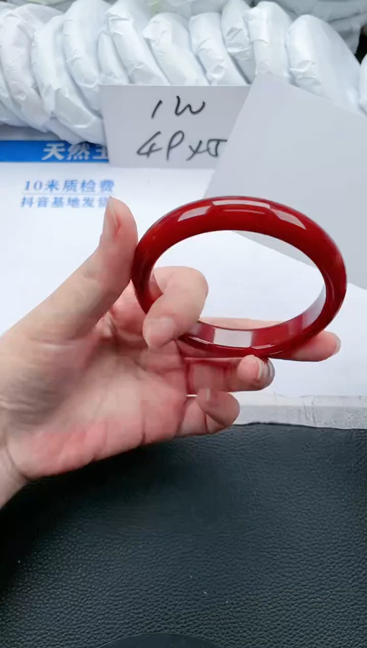 【闪购商品】石英质玉手镯未镶嵌K389