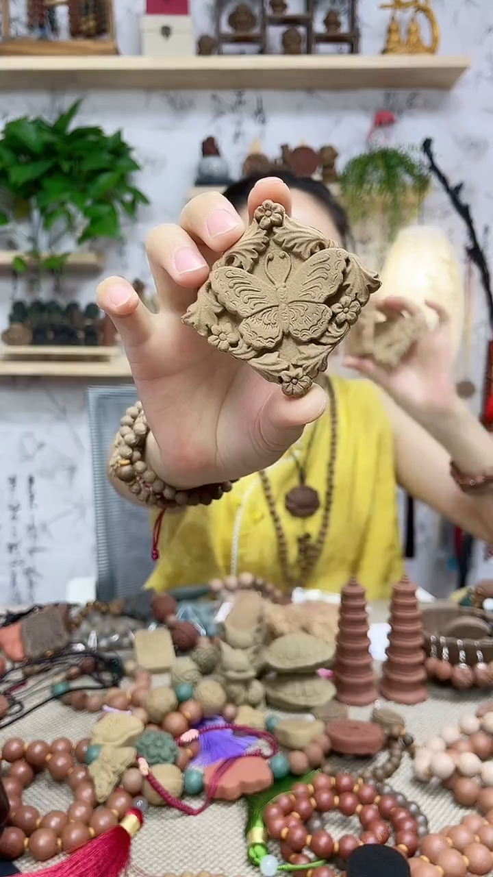 泥塑清心避暑大蝴蝶