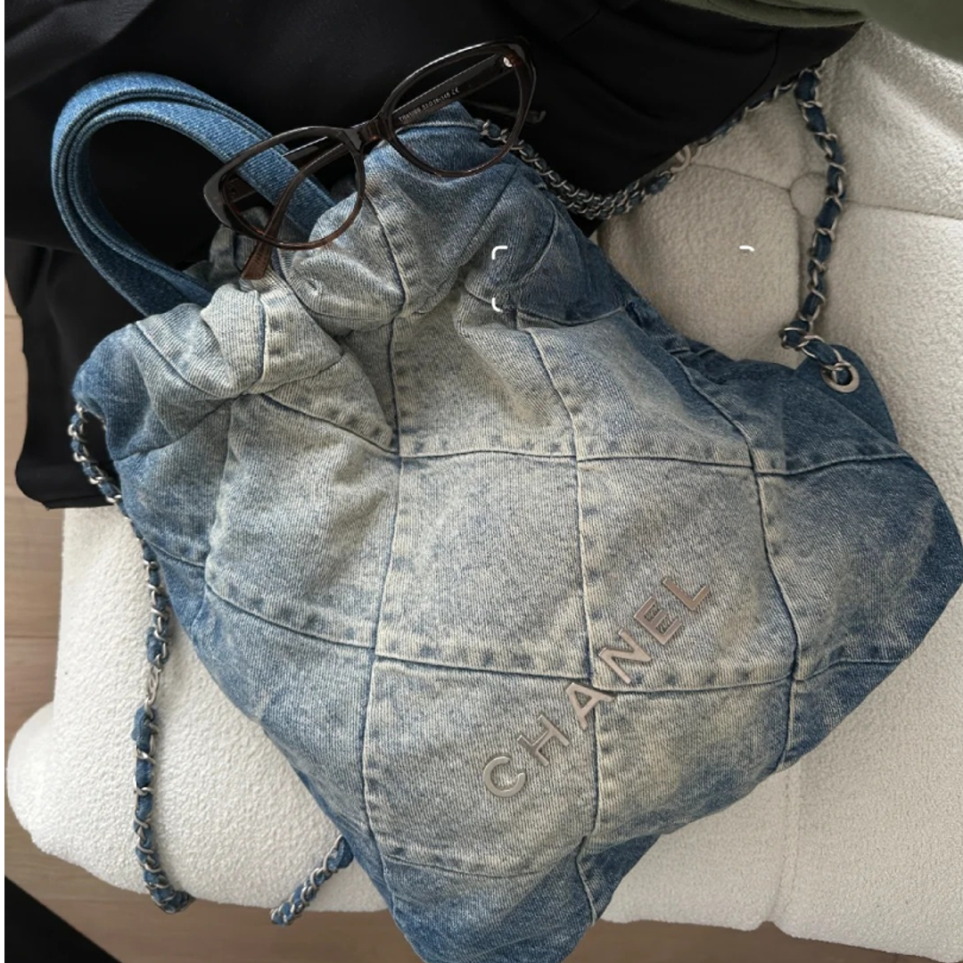 95新 Chanel/香奈儿 小花Jerry活动22Bag 双肩包小号牛仔蓝芯片