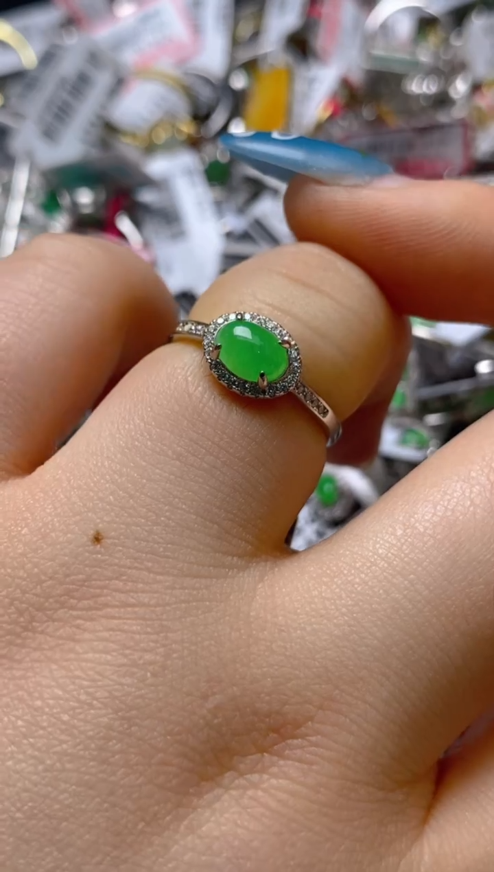 银S925镶嵌戒指翡翠百内无证书