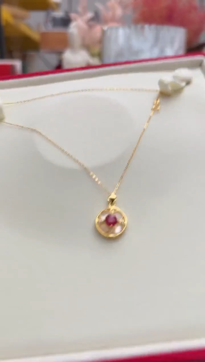 红宝石项链红宝石项链