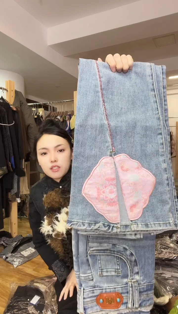 S码         95斤  牛仔裤