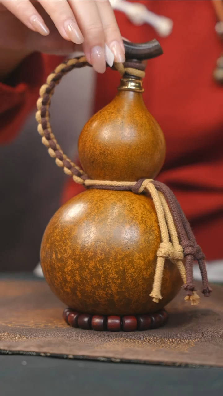 【闪购商品】RQ188大漆酒葫芦不包手串及旋转底座