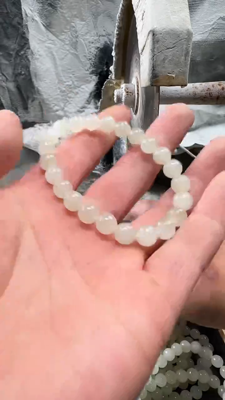 颈饰未镶嵌和田玉手串