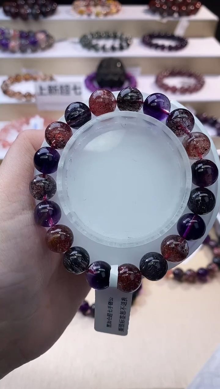 【闪购商品】水晶手链未镶嵌黑加仑超七10m+