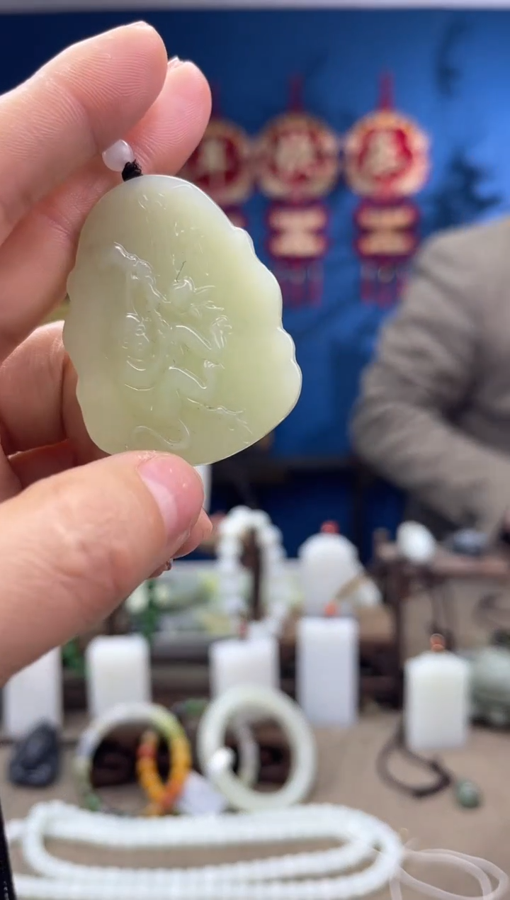 【闪购商品】和田玉颈饰未镶嵌1