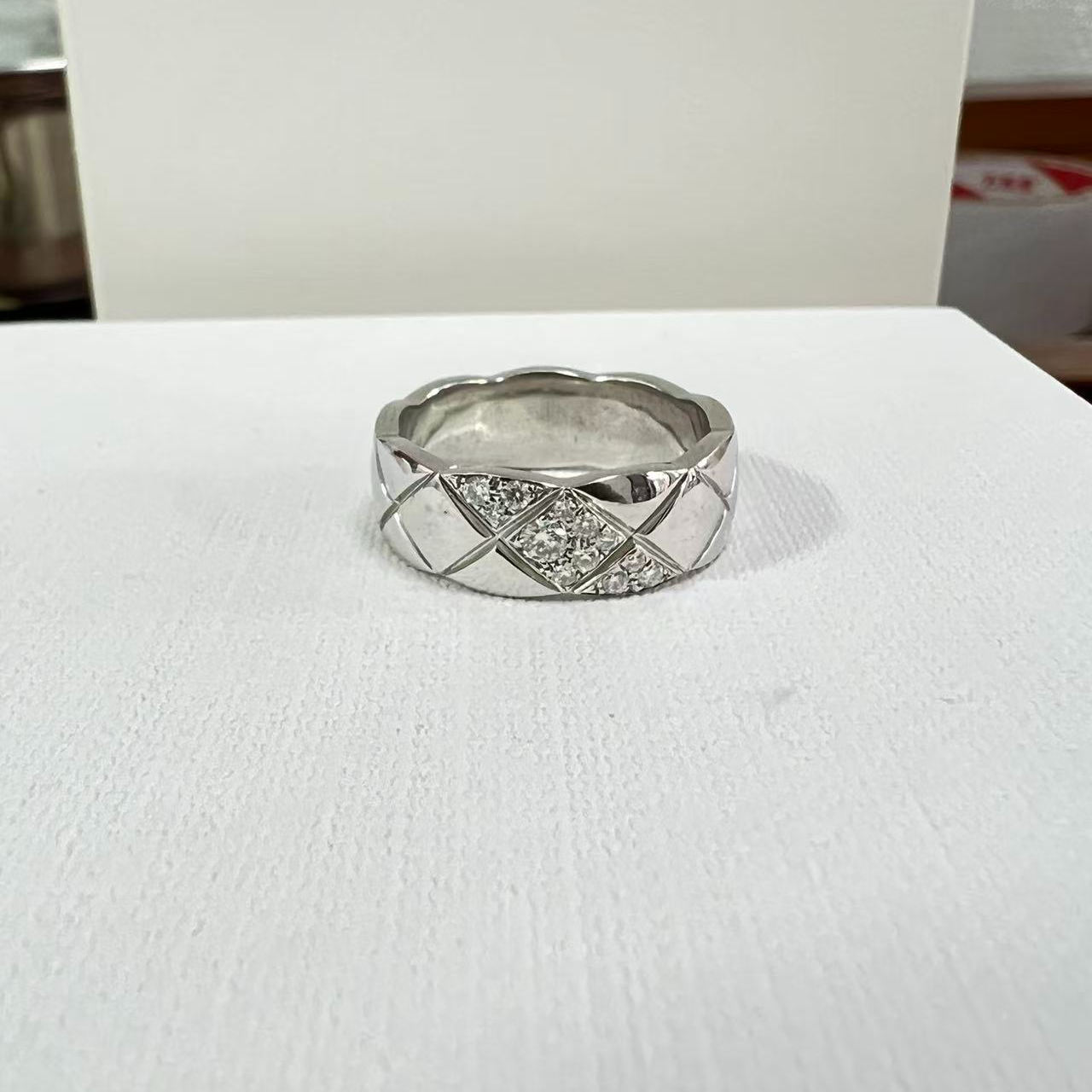 18K金天然钻新款斜刘海戒指