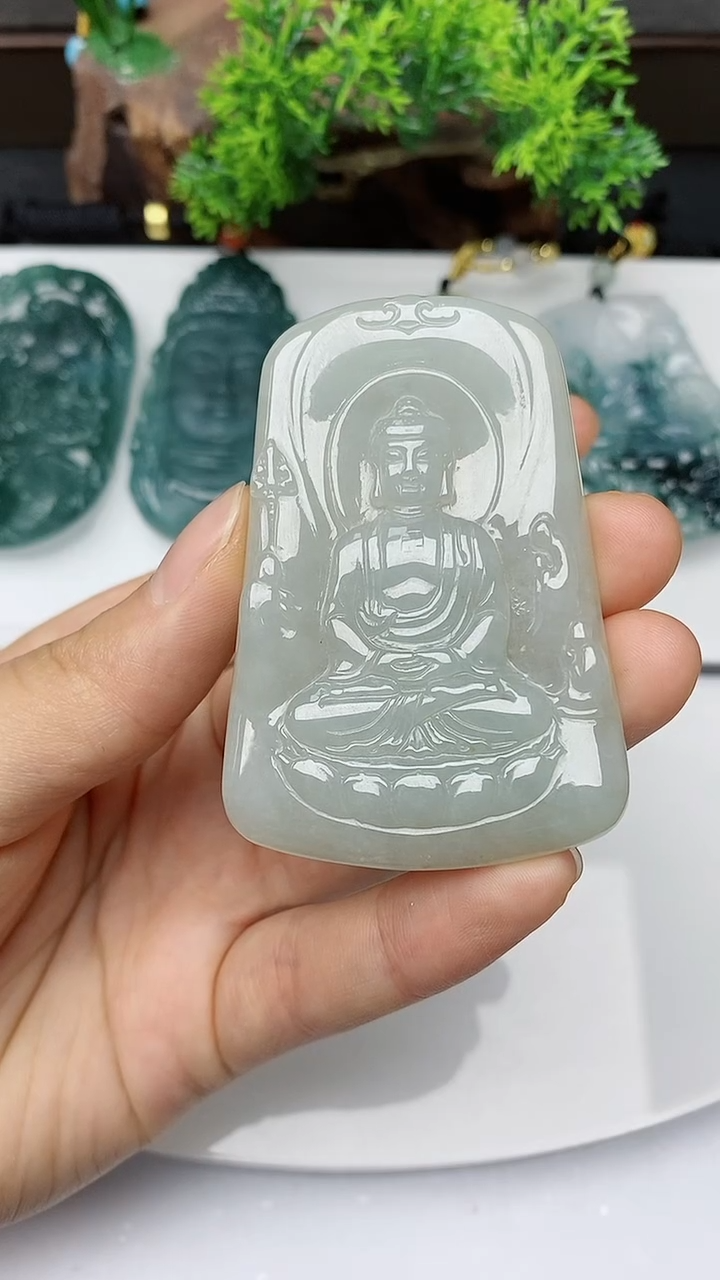 【闪购商品】翡翠颈饰未镶嵌