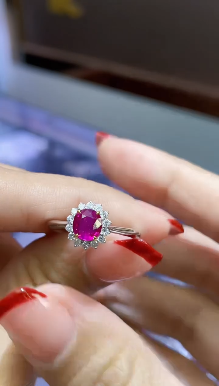 【闪购商品】红宝石戒指18K金镶嵌1.01克拉缅甸