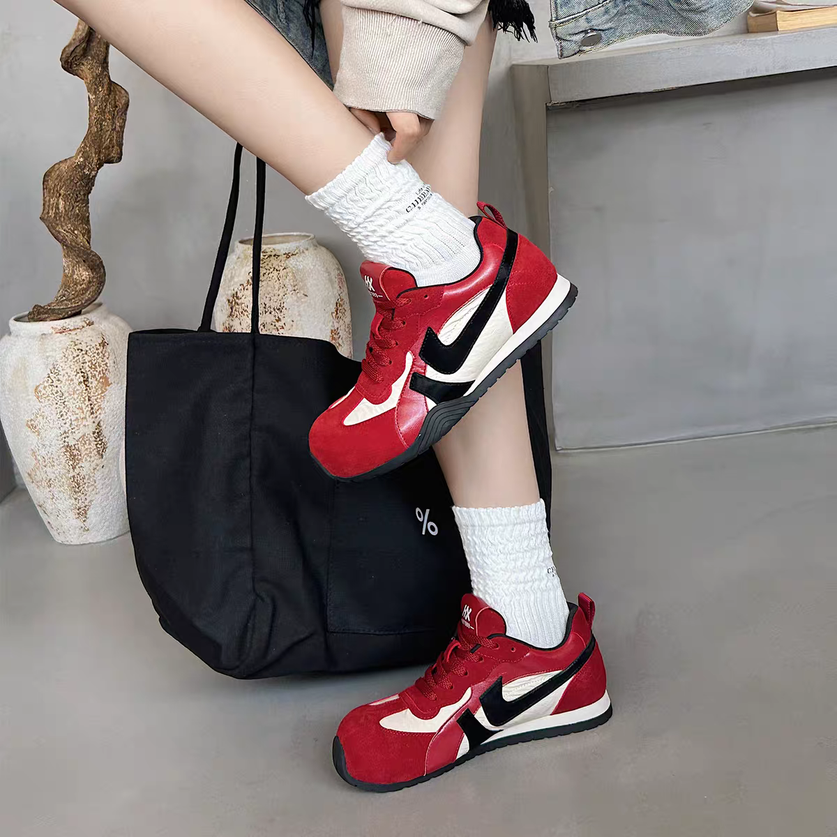 真皮复古德训鞋女2005新款轻便休闲百搭阿甘鞋平底运动鞋女潮鞋
