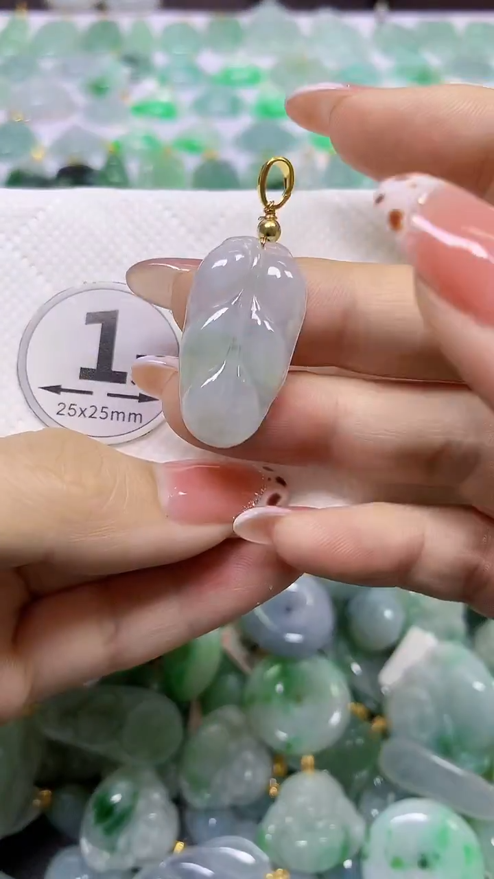 颈饰未镶嵌翡翠 天然翡翠A货