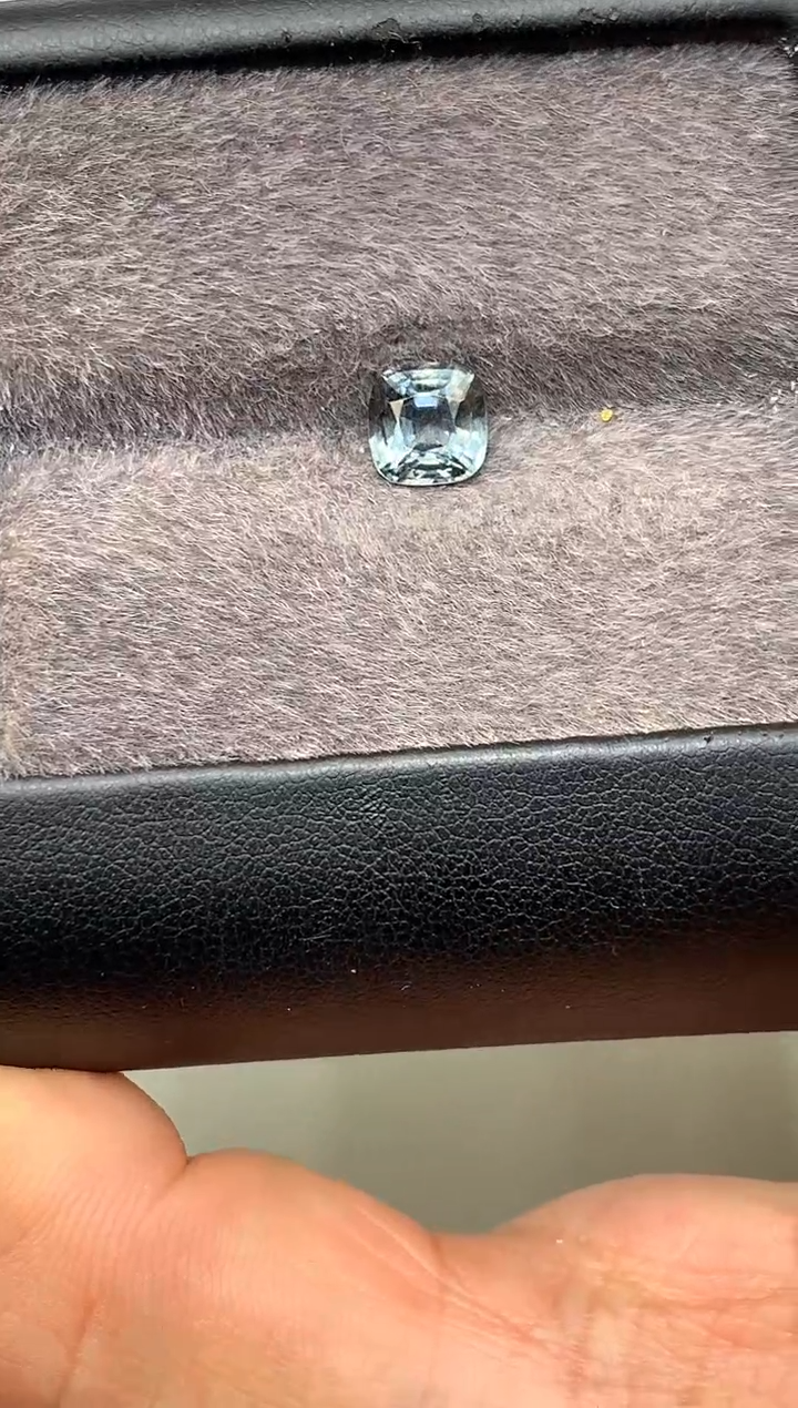 【闪购商品】定制尖晶石裸石未镶嵌枕型 金属灰色调尖晶石 1.52ct