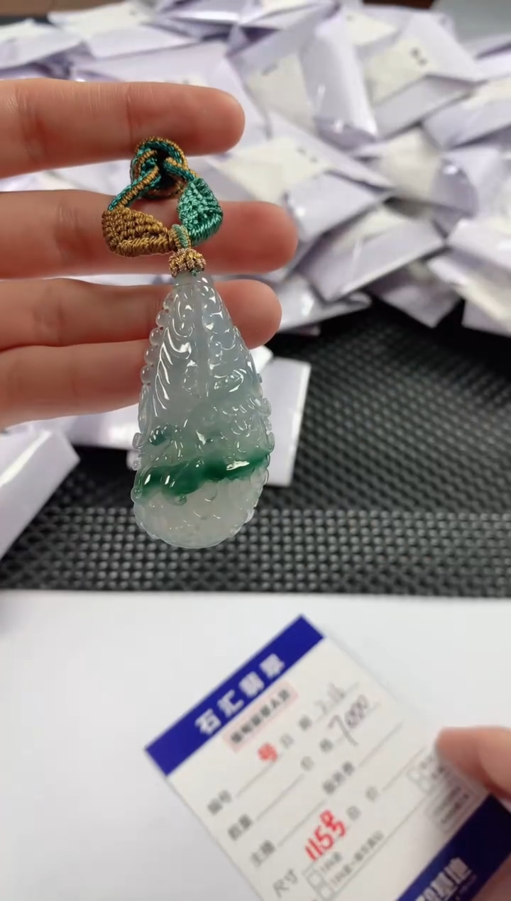 【闪购商品】翡翠颈饰未镶嵌11111111