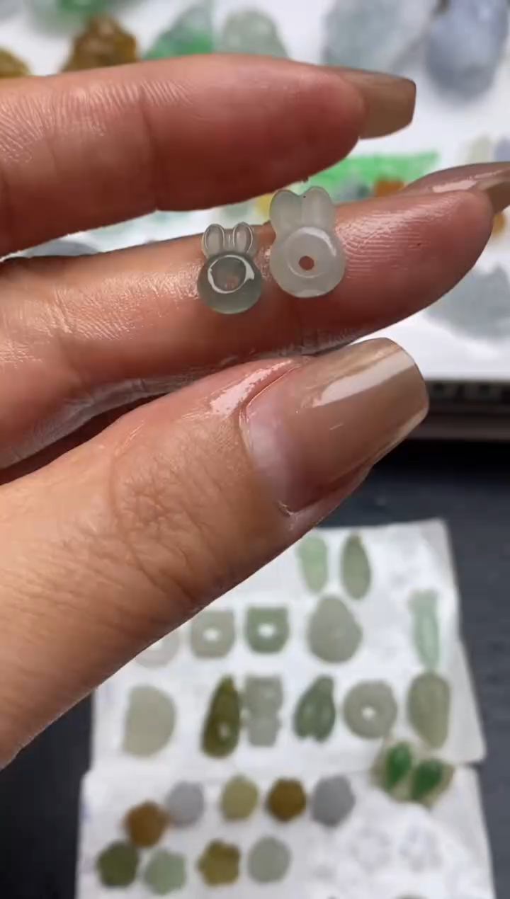 定制翡翠未镶嵌翡翠毛货~