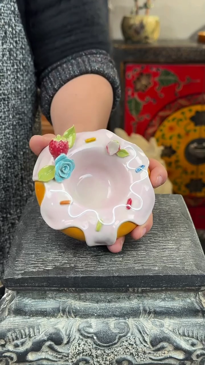 【闪购商品】摆件甜甜圈手工釉下彩碗